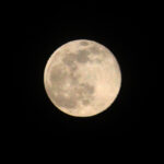 Śrīla Prabhupāda and the distance to the moon